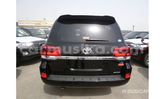 Tenga Imported Toyota Land Cruiser Nhema Mota in Import - Dubai in Harare Tenga Imported Toyota Land Cruiser Nhema Mota in Import - Dubai in Harare