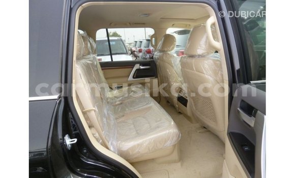 Tenga Imported Toyota Land Cruiser Nhema Mota in Import - Dubai in Harare Tenga Imported Toyota Land Cruiser Nhema Mota in Import - Dubai in Harare