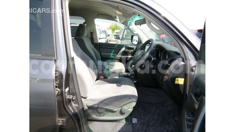 Big with watermark toyota land cruiser harare import dubai 12995