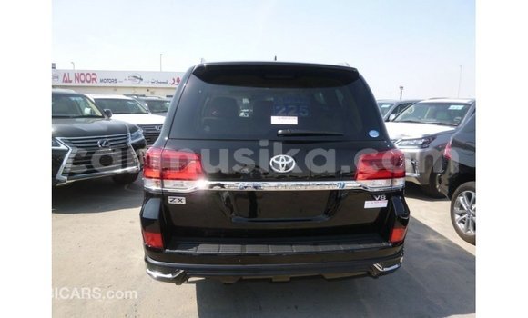 Tenga Imported Toyota Land Cruiser Nhema Mota in Import - Dubai in Harare Tenga Imported Toyota Land Cruiser Nhema Mota in Import - Dubai in Harare