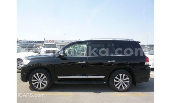 Tenga Imported Toyota Land Cruiser Nhema Mota in Import - Dubai in Harare Tenga Imported Toyota Land Cruiser Nhema Mota in Import - Dubai in Harare