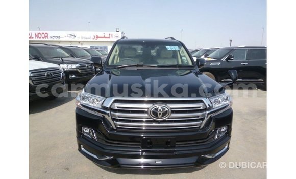 Tenga Imported Toyota Land Cruiser Nhema Mota in Import - Dubai in Harare Tenga Imported Toyota Land Cruiser Nhema Mota in Import - Dubai in Harare