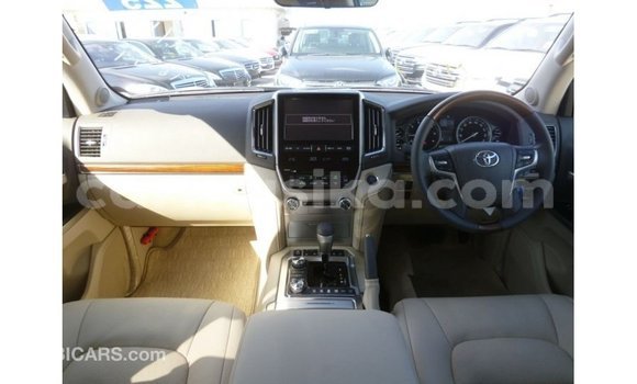 Nunua Imported Toyota Land Cruiser Nyeusi Gari ndani ya Import - Dubai nchini Harare Nunua Imported Toyota Land Cruiser Nyeusi Gari ndani ya Import - Dubai nchini Harare