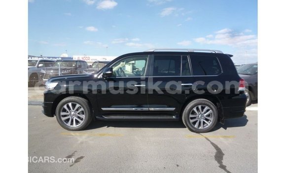 Nunua Imported Toyota Land Cruiser Nyeusi Gari ndani ya Import - Dubai nchini Harare Nunua Imported Toyota Land Cruiser Nyeusi Gari ndani ya Import - Dubai nchini Harare