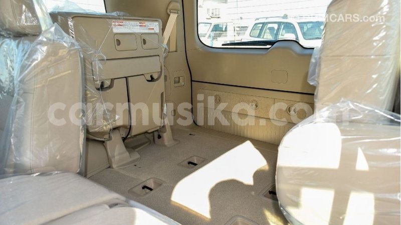 Big with watermark toyota land cruiser harare import dubai 13007