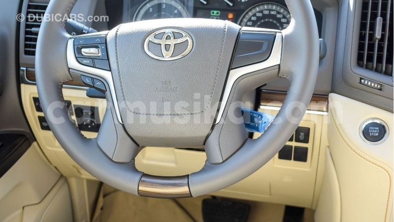 Big with watermark toyota land cruiser harare import dubai 13007