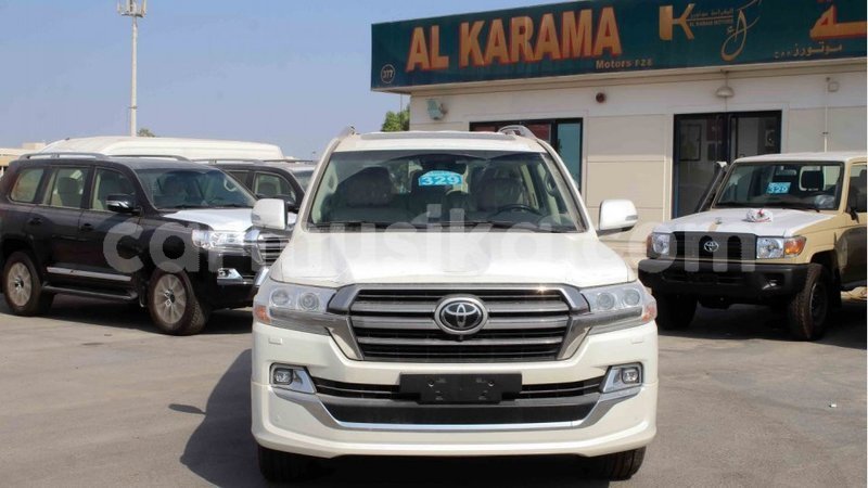 Big with watermark toyota land cruiser harare import dubai 13015