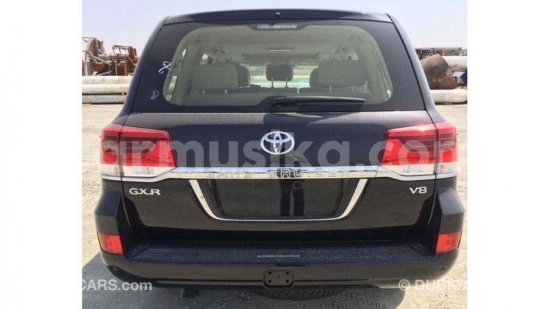 Big with watermark toyota land cruiser harare import dubai 13030