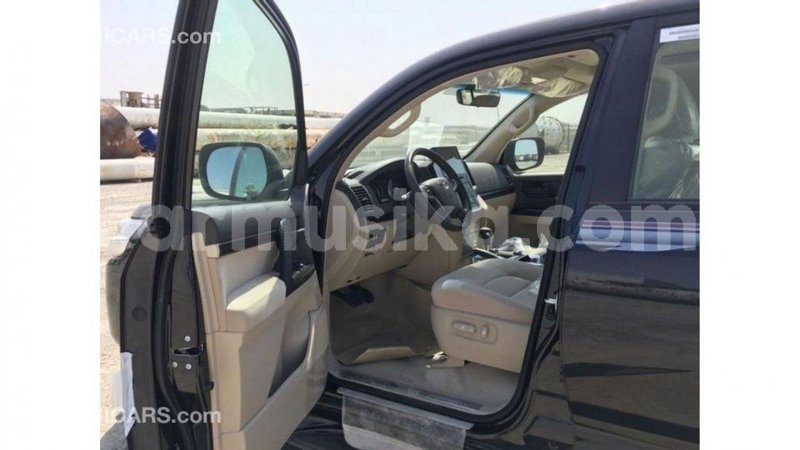 Big with watermark toyota land cruiser harare import dubai 13030