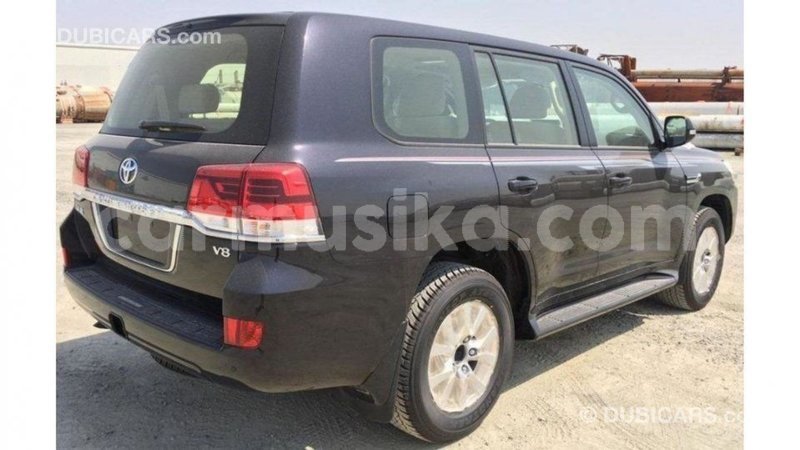 Big with watermark toyota land cruiser harare import dubai 13030