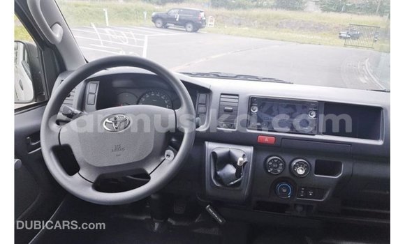 Tenga Imported Toyota Hiace Chena Mota in Import - Dubai in Harare Tenga Imported Toyota Hiace Chena Mota in Import - Dubai in Harare