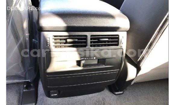 Acheter Import Voiture Toyota Land Cruiser Noir à Import - Dubai, Harare Acheter Import Voiture Toyota Land Cruiser Noir à Import - Dubai, Harare