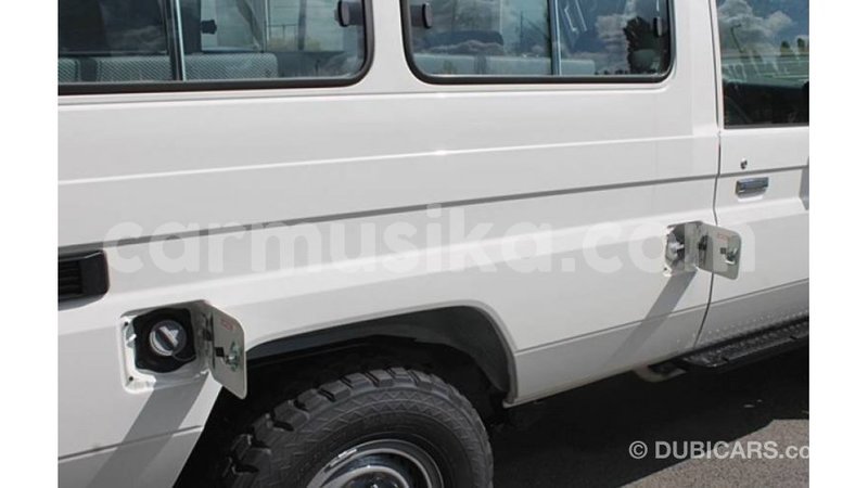 Big with watermark toyota land cruiser harare import dubai 13037