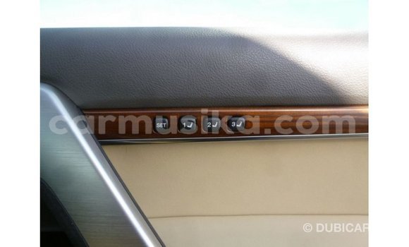 Tenga Imported Toyota Land Cruiser Nhema Mota in Import - Dubai in Harare Tenga Imported Toyota Land Cruiser Nhema Mota in Import - Dubai in Harare
