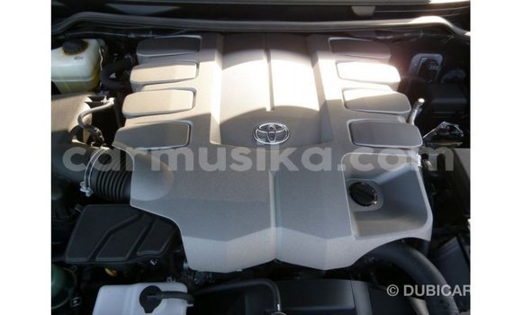 Tenga Imported Toyota Land Cruiser Nhema Mota in Import - Dubai in Harare Tenga Imported Toyota Land Cruiser Nhema Mota in Import - Dubai in Harare
