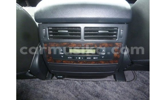 Tenga Imported Toyota Land Cruiser Nhema Mota in Import - Dubai in Harare Tenga Imported Toyota Land Cruiser Nhema Mota in Import - Dubai in Harare