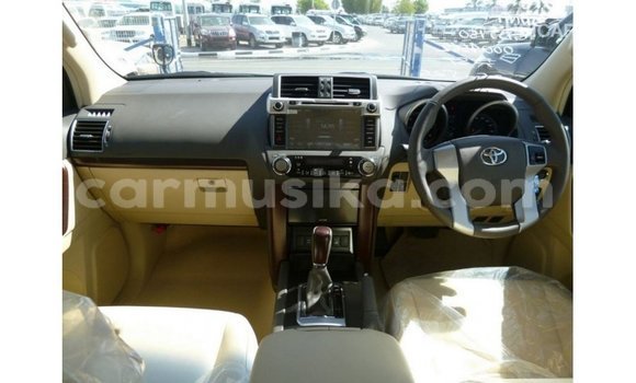 Nunua Imported Toyota Prado Nyeusi Gari ndani ya Import - Dubai nchini Harare Nunua Imported Toyota Prado Nyeusi Gari ndani ya Import - Dubai nchini Harare