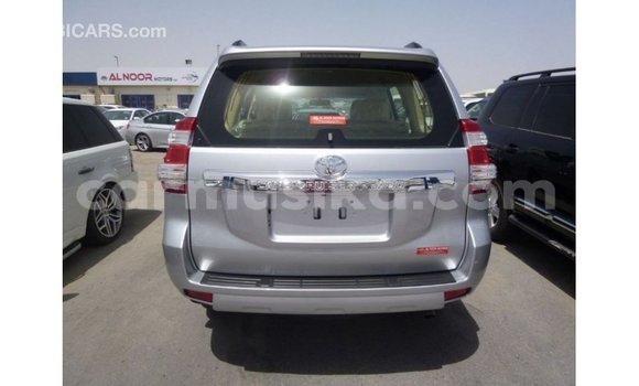 Nunua Imported Toyota Prado Nyingine Gari ndani ya Import - Dubai nchini Harare Nunua Imported Toyota Prado Nyingine Gari ndani ya Import - Dubai nchini Harare