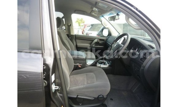 Tenga Imported Toyota Land Cruiser Zvimwe Mota in Import - Dubai in Harare Tenga Imported Toyota Land Cruiser Zvimwe Mota in Import - Dubai in Harare