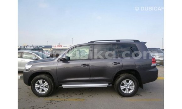 Tenga Imported Toyota Land Cruiser Zvimwe Mota in Import - Dubai in Harare Tenga Imported Toyota Land Cruiser Zvimwe Mota in Import - Dubai in Harare