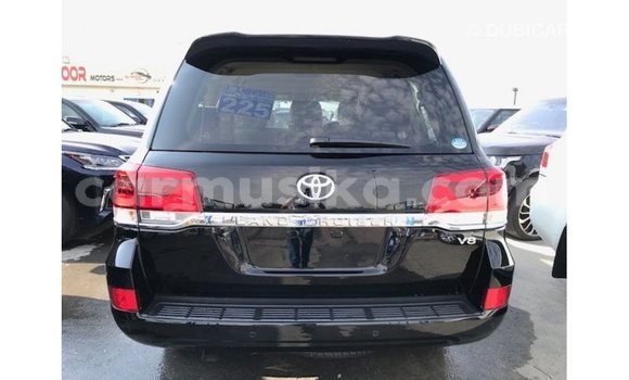 Tenga Imported Toyota Land Cruiser Nhema Mota in Import - Dubai in Harare Tenga Imported Toyota Land Cruiser Nhema Mota in Import - Dubai in Harare