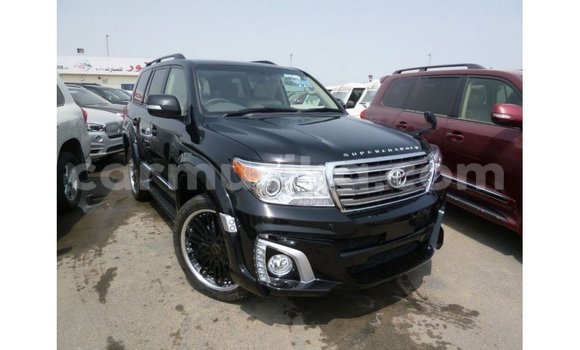 Tenga Imported Toyota Land Cruiser Nhema Mota in Import - Dubai in Harare Tenga Imported Toyota Land Cruiser Nhema Mota in Import - Dubai in Harare