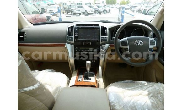 Tenga Imported Toyota Land Cruiser Nhema Mota in Import - Dubai in Harare Tenga Imported Toyota Land Cruiser Nhema Mota in Import - Dubai in Harare