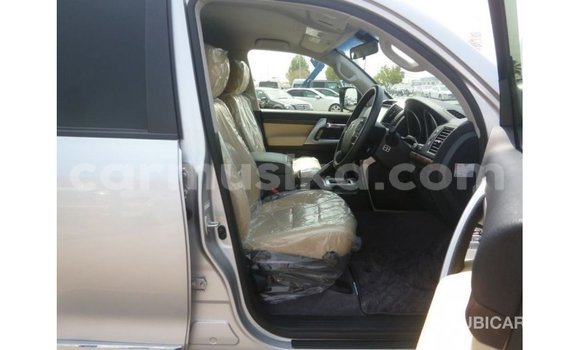 Nunua Imported Toyota Land Cruiser Nyingine Gari ndani ya Import - Dubai nchini Harare Nunua Imported Toyota Land Cruiser Nyingine Gari ndani ya Import - Dubai nchini Harare