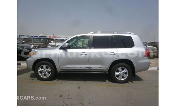 Nunua Imported Toyota Land Cruiser Nyingine Gari ndani ya Import - Dubai nchini Harare Nunua Imported Toyota Land Cruiser Nyingine Gari ndani ya Import - Dubai nchini Harare