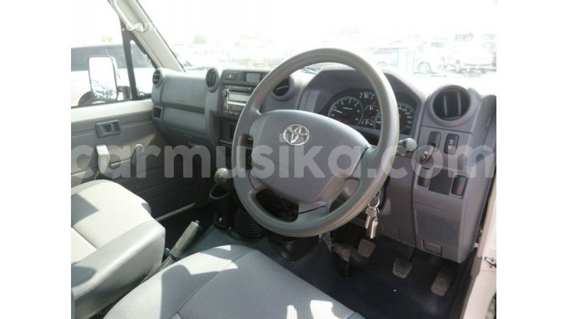 Big with watermark toyota land cruiser harare import dubai 13057