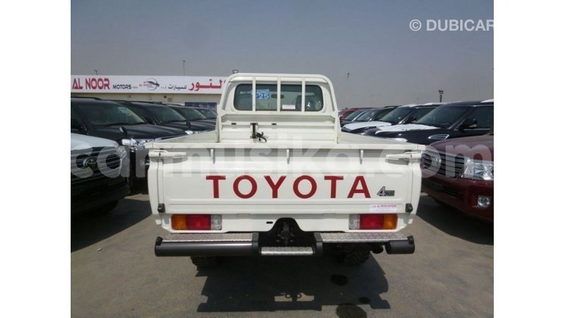 Big with watermark toyota land cruiser harare import dubai 13057