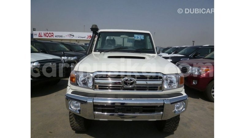 Big with watermark toyota land cruiser harare import dubai 13057