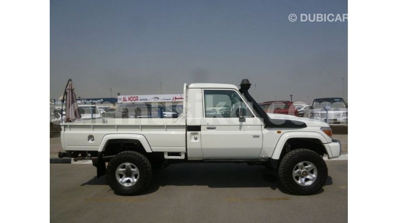 Big with watermark toyota land cruiser harare import dubai 13057