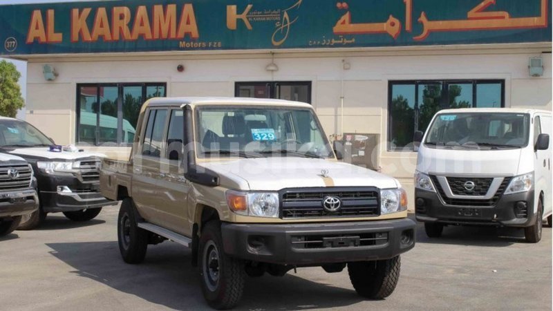 Big with watermark toyota land cruiser harare import dubai 13058