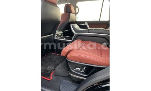 Acheter Import Voiture Toyota Land Cruiser Noir à Import - Dubai, Harare Acheter Import Voiture Toyota Land Cruiser Noir à Import - Dubai, Harare
