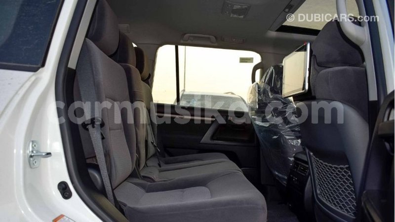 Big with watermark toyota land cruiser harare import dubai 13069