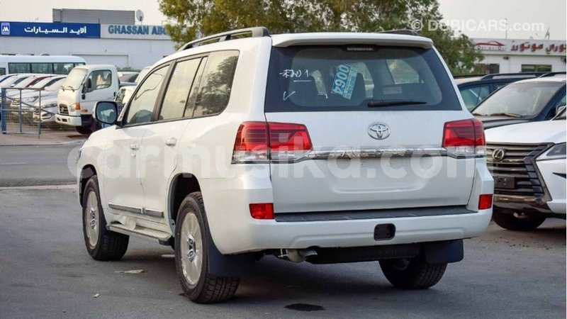 Big with watermark toyota land cruiser harare import dubai 13069