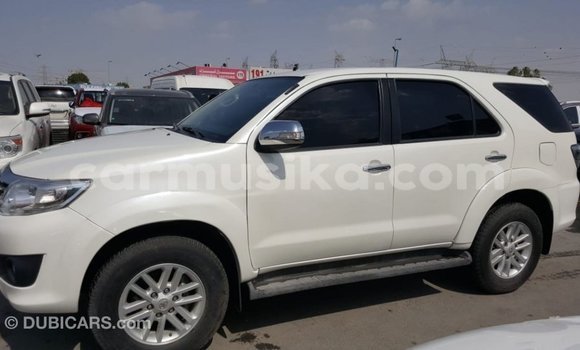 Tenga Imported Toyota Fortuner Chena Mota in Import - Dubai in Harare Tenga Imported Toyota Fortuner Chena Mota in Import - Dubai in Harare