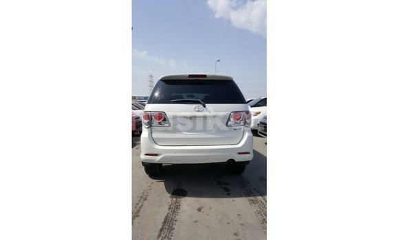 Tenga Imported Toyota Fortuner Chena Mota in Import - Dubai in Harare Tenga Imported Toyota Fortuner Chena Mota in Import - Dubai in Harare