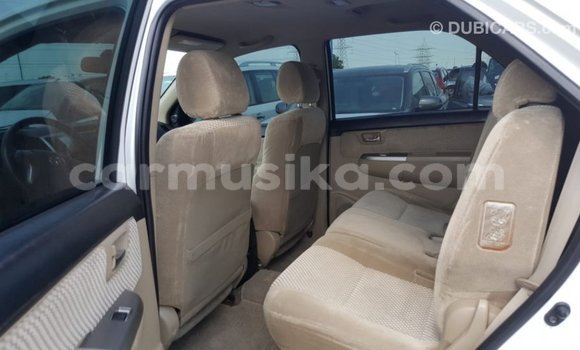 Tenga Imported Toyota Fortuner Chena Mota in Import - Dubai in Harare Tenga Imported Toyota Fortuner Chena Mota in Import - Dubai in Harare