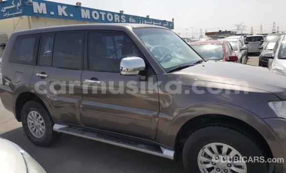 Acheter Import Voiture Mitsubishi Pajero Marron à Import - Dubai, Harare Acheter Import Voiture Mitsubishi Pajero Marron à Import - Dubai, Harare