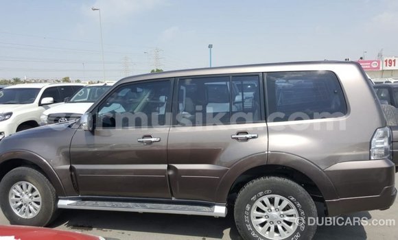 Acheter Import Voiture Mitsubishi Pajero Marron à Import - Dubai, Harare Acheter Import Voiture Mitsubishi Pajero Marron à Import - Dubai, Harare