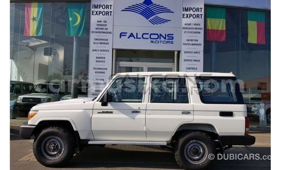 Buy Import Toyota Land Cruiser White Car in Import - Dubai in Harare Buy Import Toyota Land Cruiser White Car in Import - Dubai in Harare