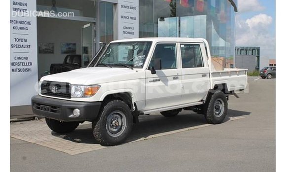 Buy Import Toyota Land Cruiser White Car in Import - Dubai in Harare Buy Import Toyota Land Cruiser White Car in Import - Dubai in Harare