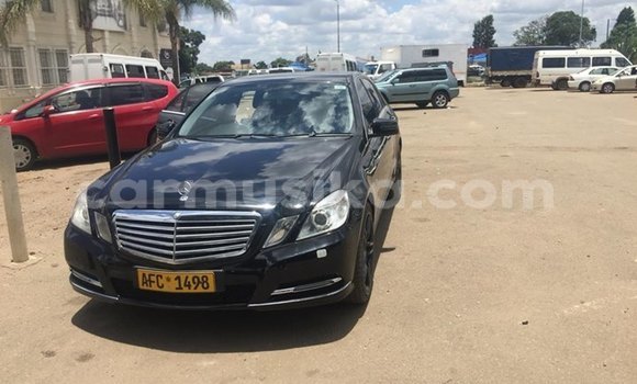 Buy Used Mercedes‒Benz E-klasse Black Car in Harare in Harare Buy Used Mercedes‒Benz E-klasse Black Car in Harare in Harare