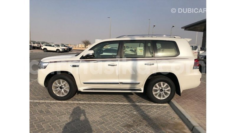 Big with watermark toyota land cruiser harare import dubai 13093