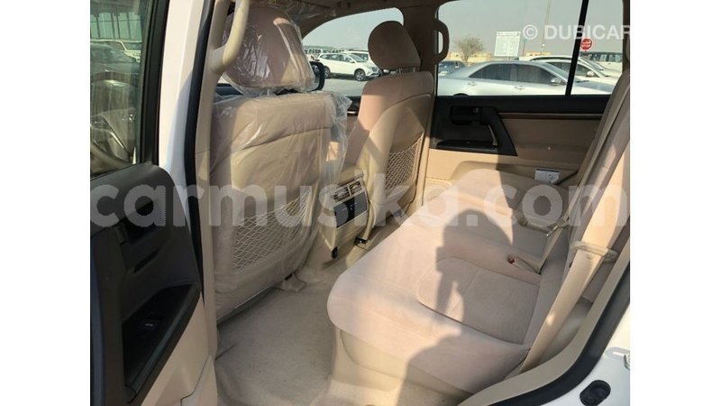 Big with watermark toyota land cruiser harare import dubai 13093