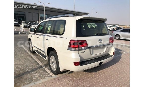 Buy Import Toyota Land Cruiser White Car in Import - Dubai in Harare Buy Import Toyota Land Cruiser White Car in Import - Dubai in Harare