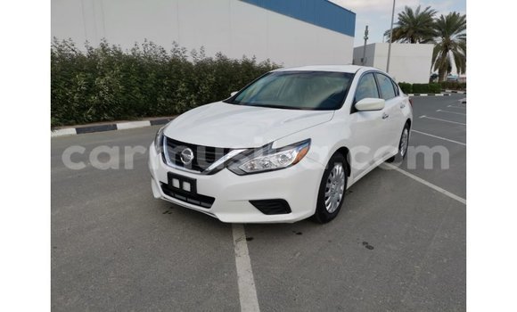 Acheter Import Voiture Nissan Altima Blanc à Import - Dubai, Harare Acheter Import Voiture Nissan Altima Blanc à Import - Dubai, Harare