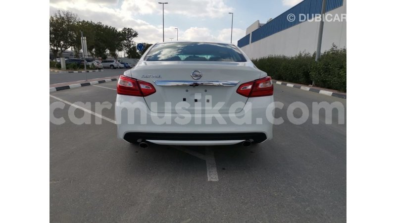 Big with watermark nissan altima harare import dubai 13101